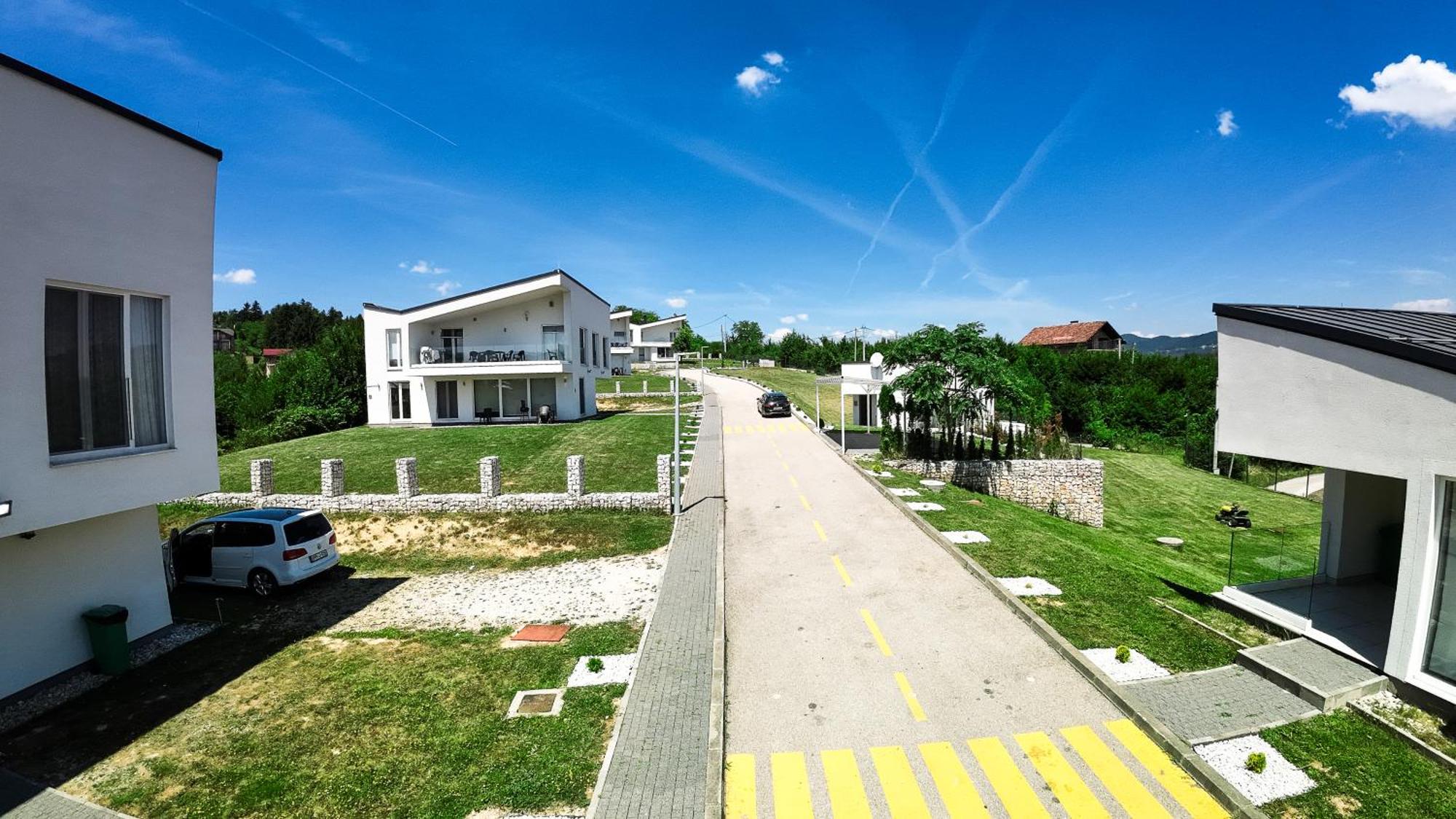 Modern In Paradise
